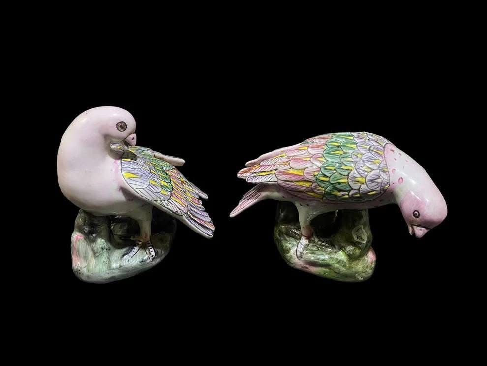 Bird Chinoiserie Figurines – Hand-Painted & Hand-Formed