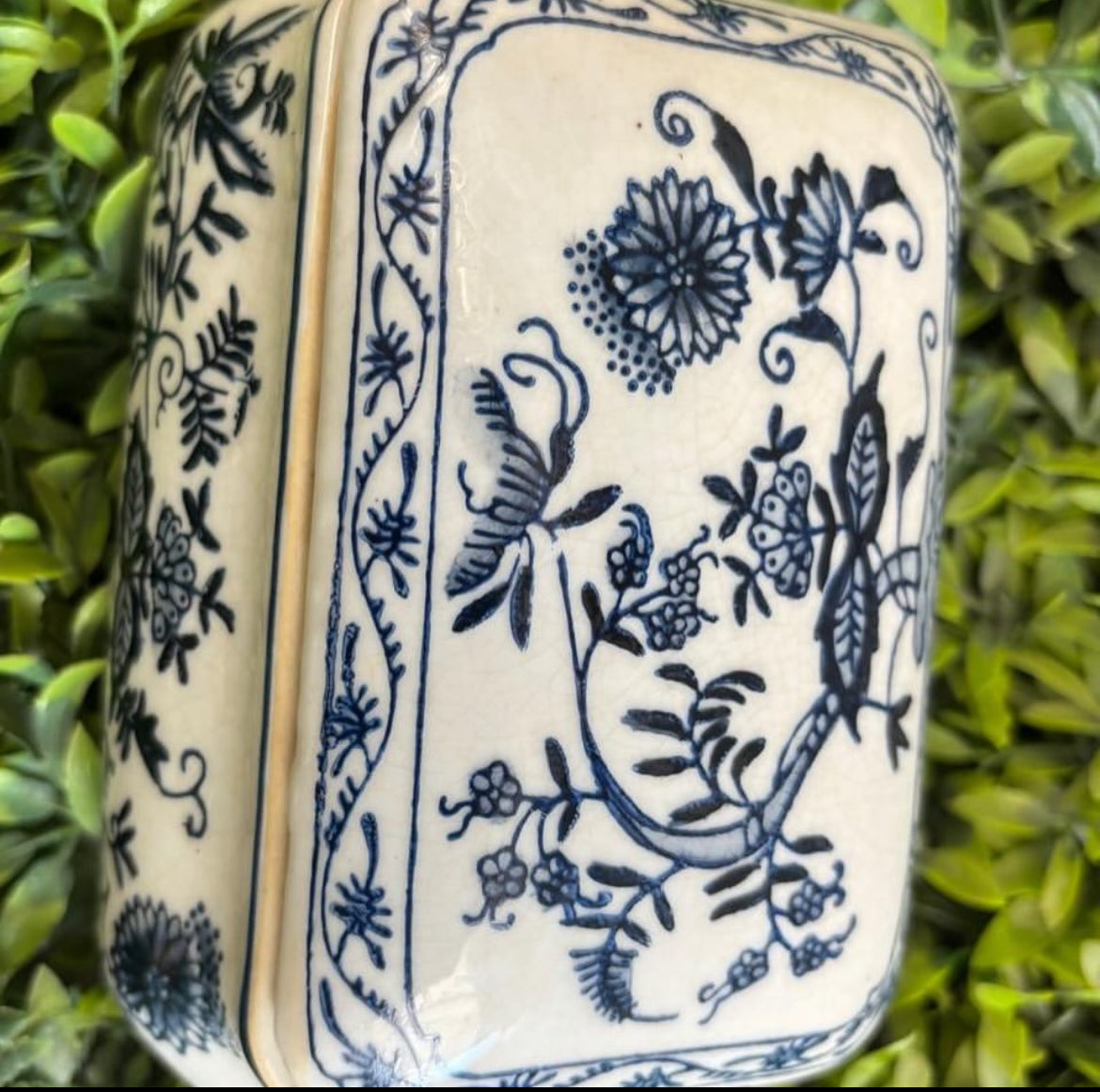 Blue Blanc Crackle-Glazed Porcelain Box with Floral Artwork