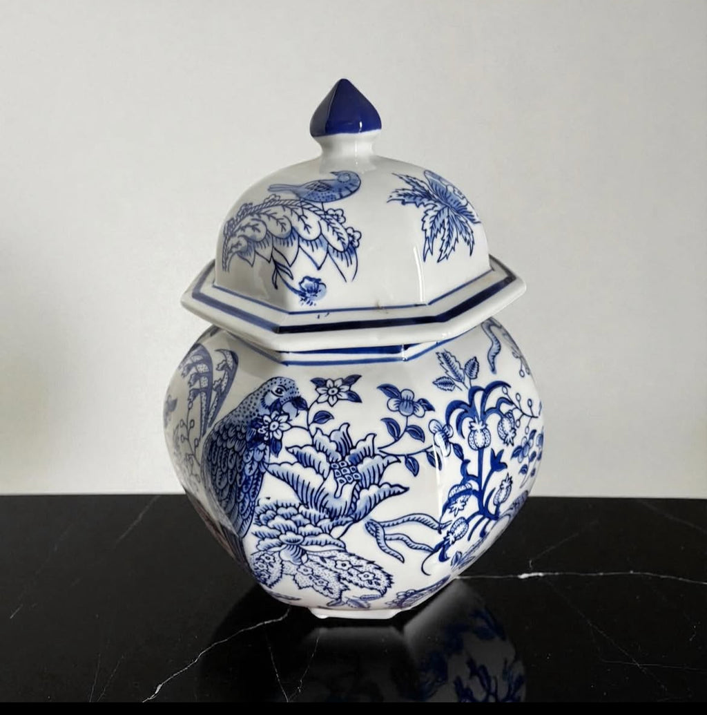 Bleu Blanc Hand-Painted Potiche with Parrot & Floral Motifs