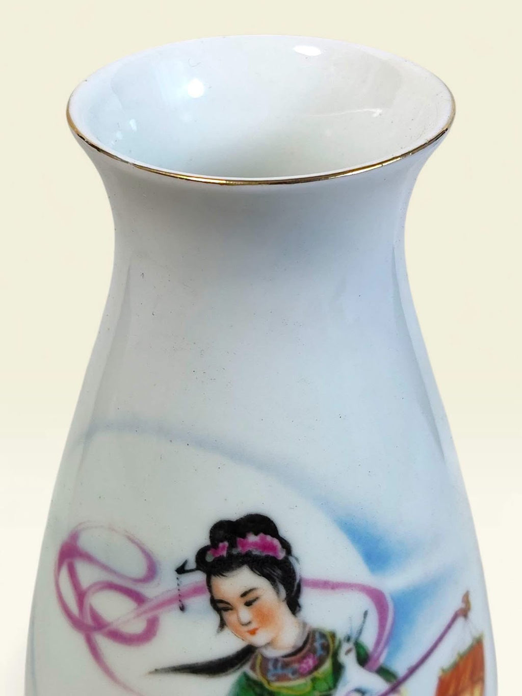 Chinoiserie Porcelain Vase with Japanese Lady Artwork