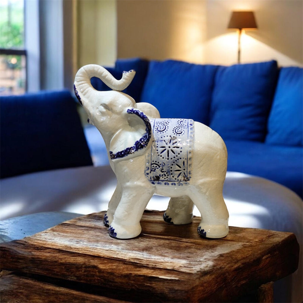 Large Bleu Blanc Porcelain Elephant