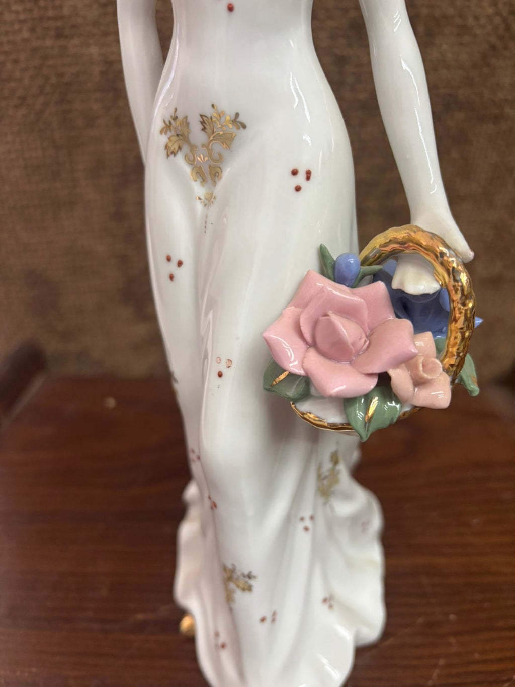 Bleu Blanc Porcelain Figurine – Fine Detailed Design