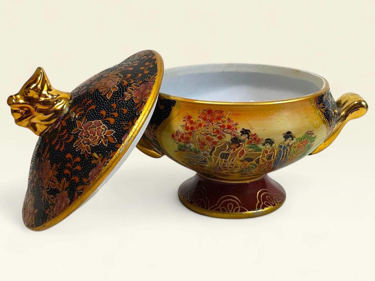 Satsuma Chinoiserie Bonbonnière with Hand-Painted Miniature Artwork & Gold Accents
