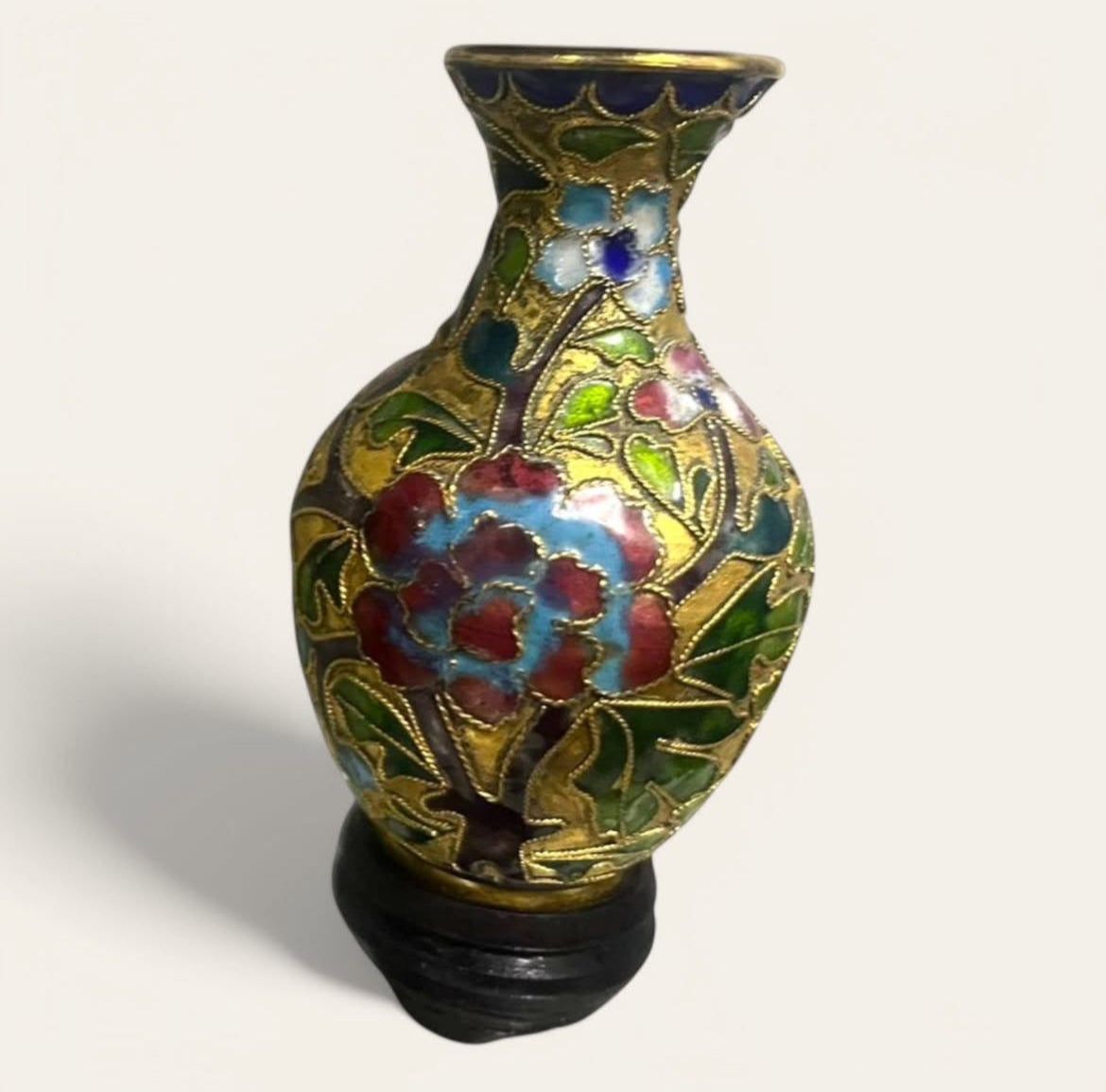 Cloisonné Vases: Timeless Elegance