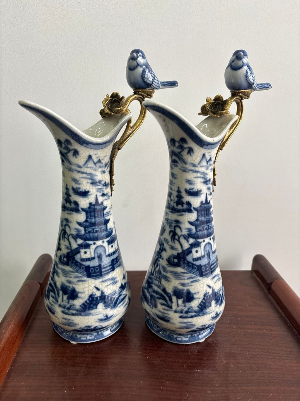 Sèvres Château Carafe – Bleu Blanc with Bronze Detailing