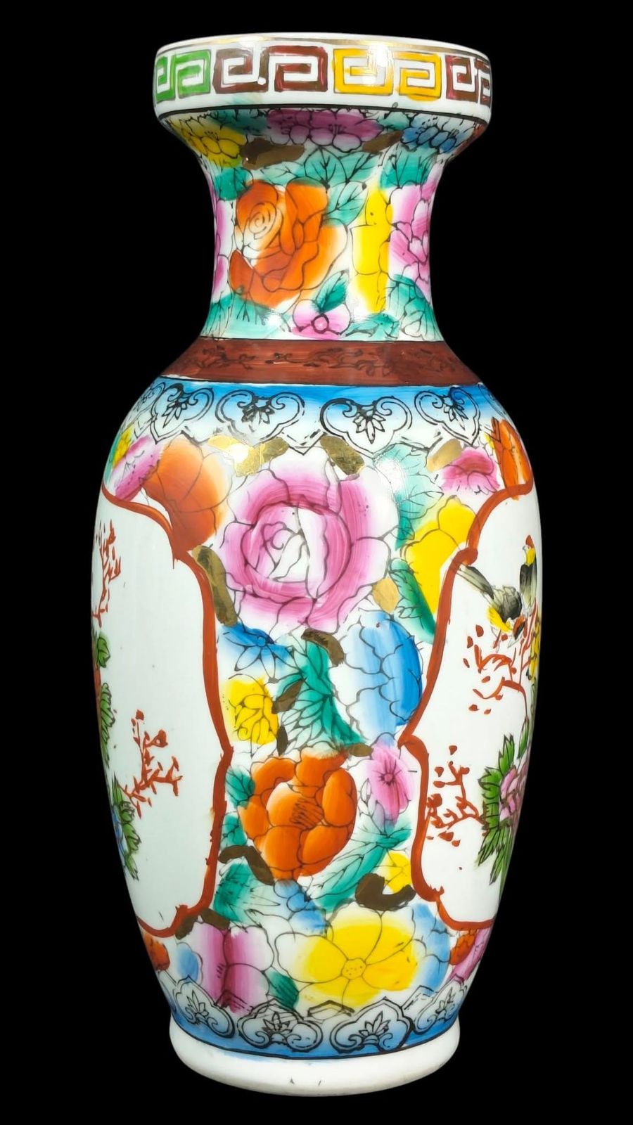 Chinoiserie Vase with Birds & Floral Motifs – Gold Detailing