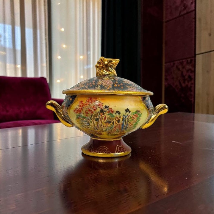 Satsuma Chinoiserie Bonbonnière with Hand-Painted Miniature Artwork & Gold Accents