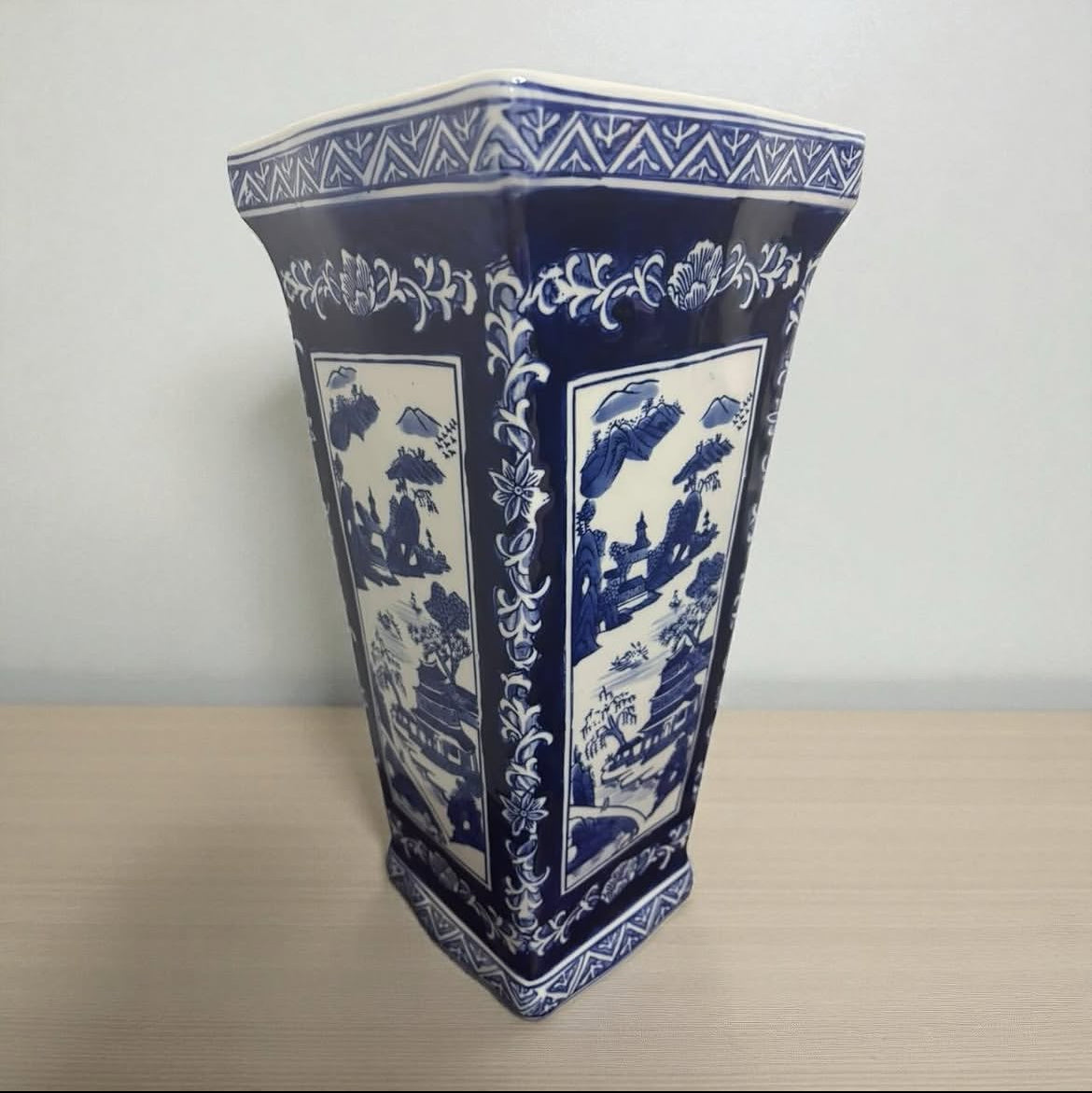Square Bleu Blanc Chinoiserie Vase