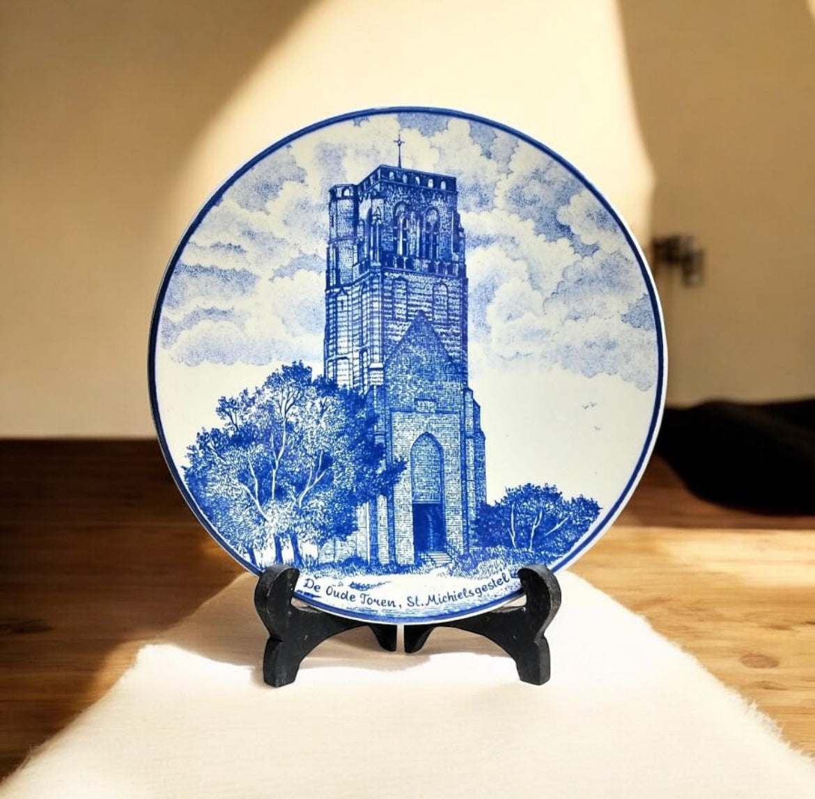 Dutch Delft Bleu Blanc Porcelain Plate – Miniature Scene