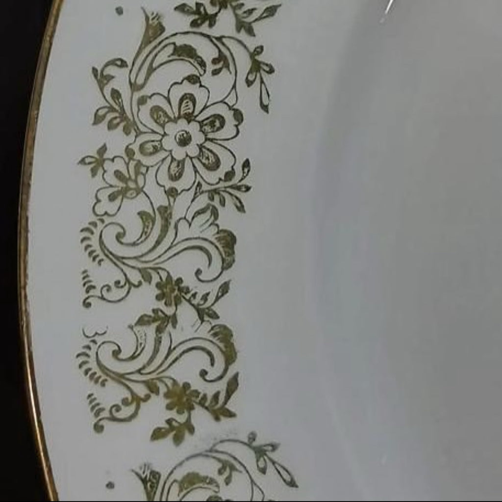 Bavarian Romeo & Juliet Plate: Gilded Bavarian Romance