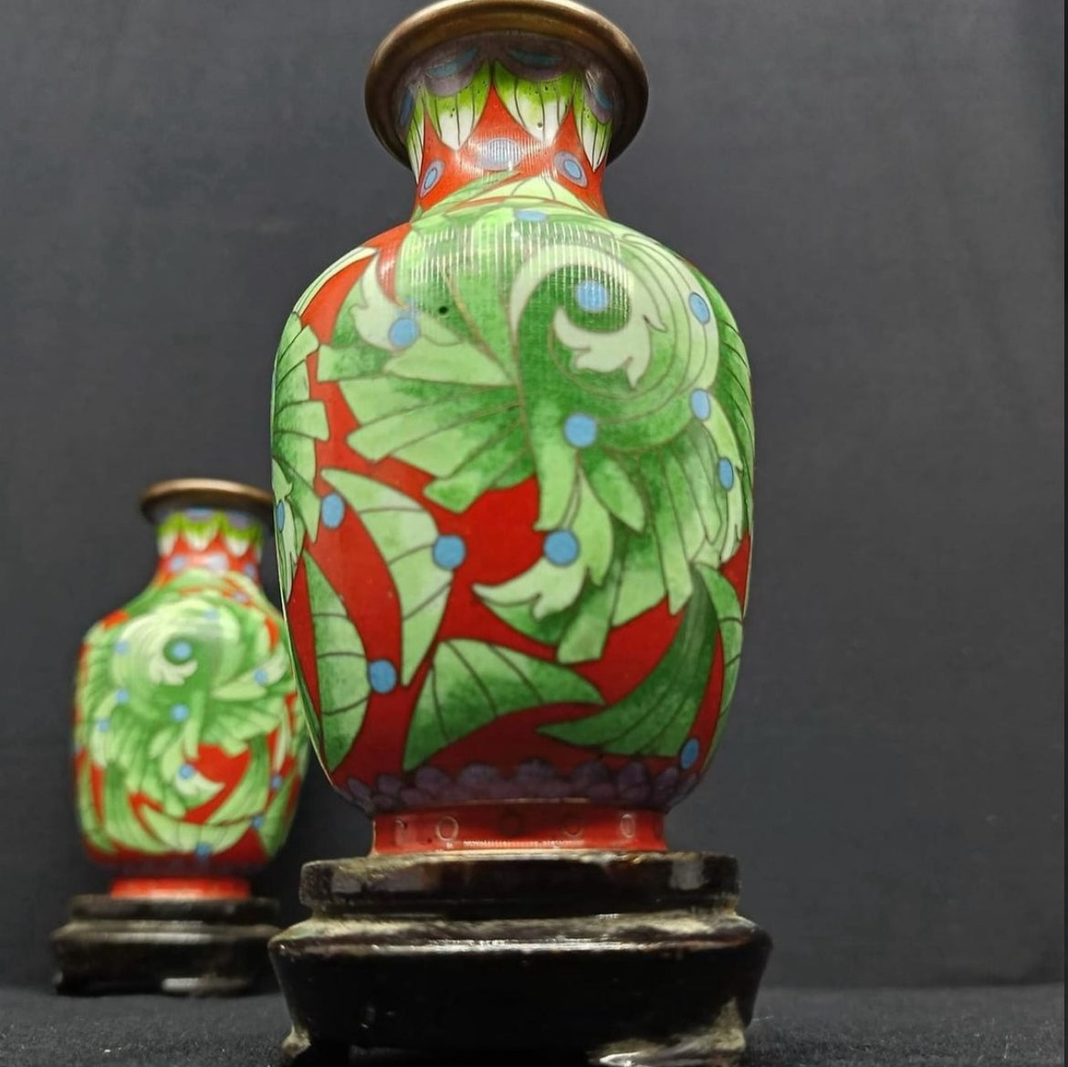 Cloisonné Vase: Colorful Design