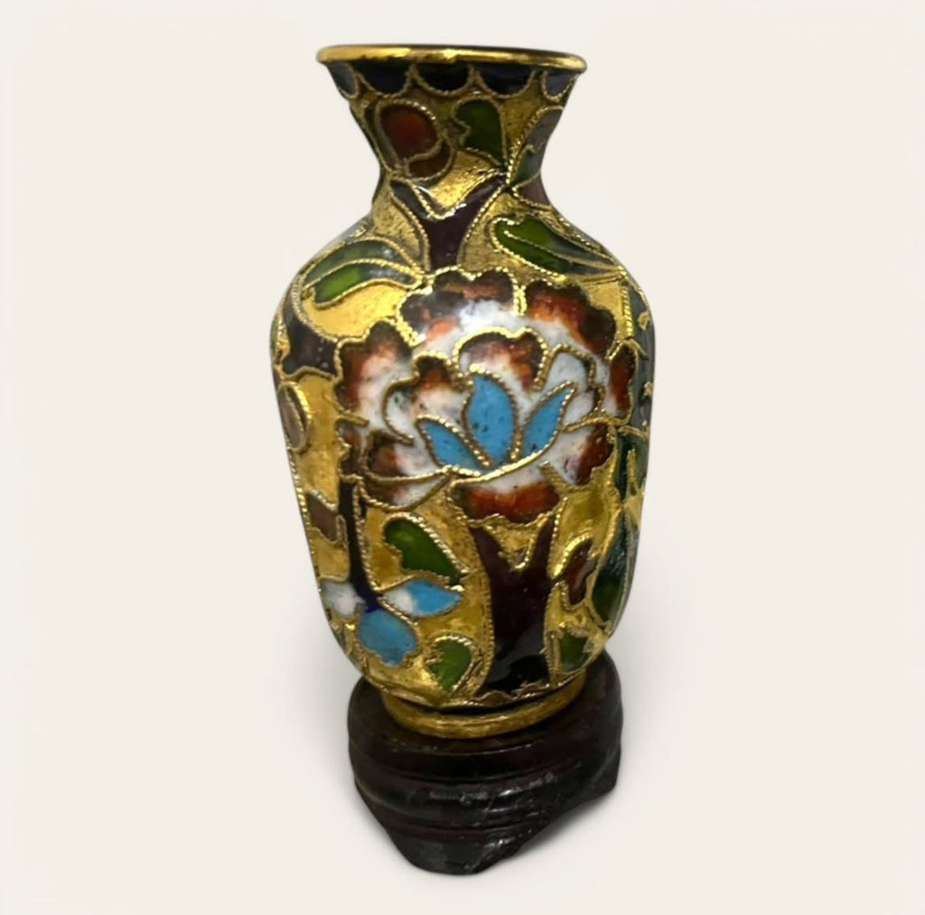 Cloisonné Vases: Timeless Elegance