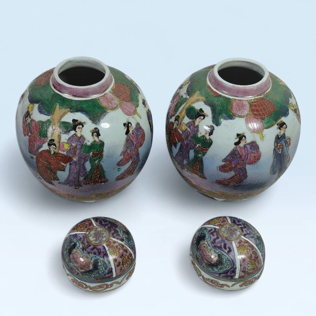 Hand-Painted Satsuma Porcelain Potiche with Gold Accents