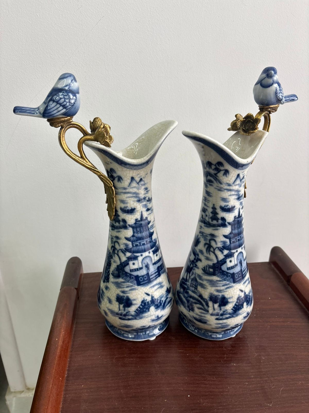 Sèvres Château Carafe – Bleu Blanc with Bronze Detailing