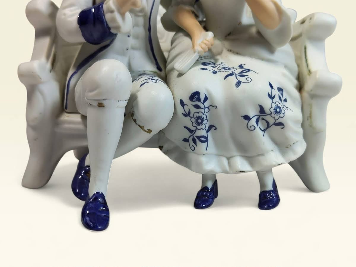 Bleu Blanc Biscuit Figurine – Fine Detailed Craftsmanship