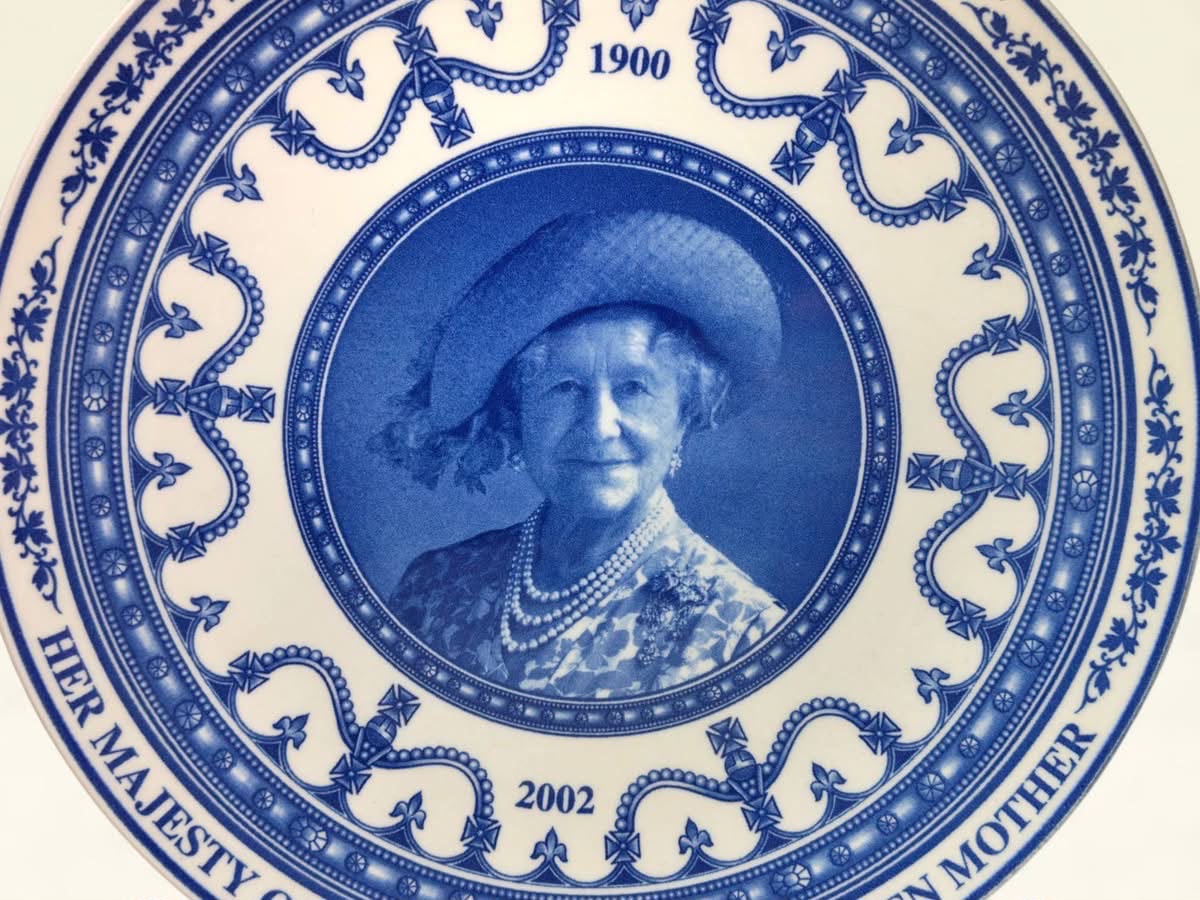 Wedgwood English Bleu Blanc Porcelain Plate – Queen Elizabeth