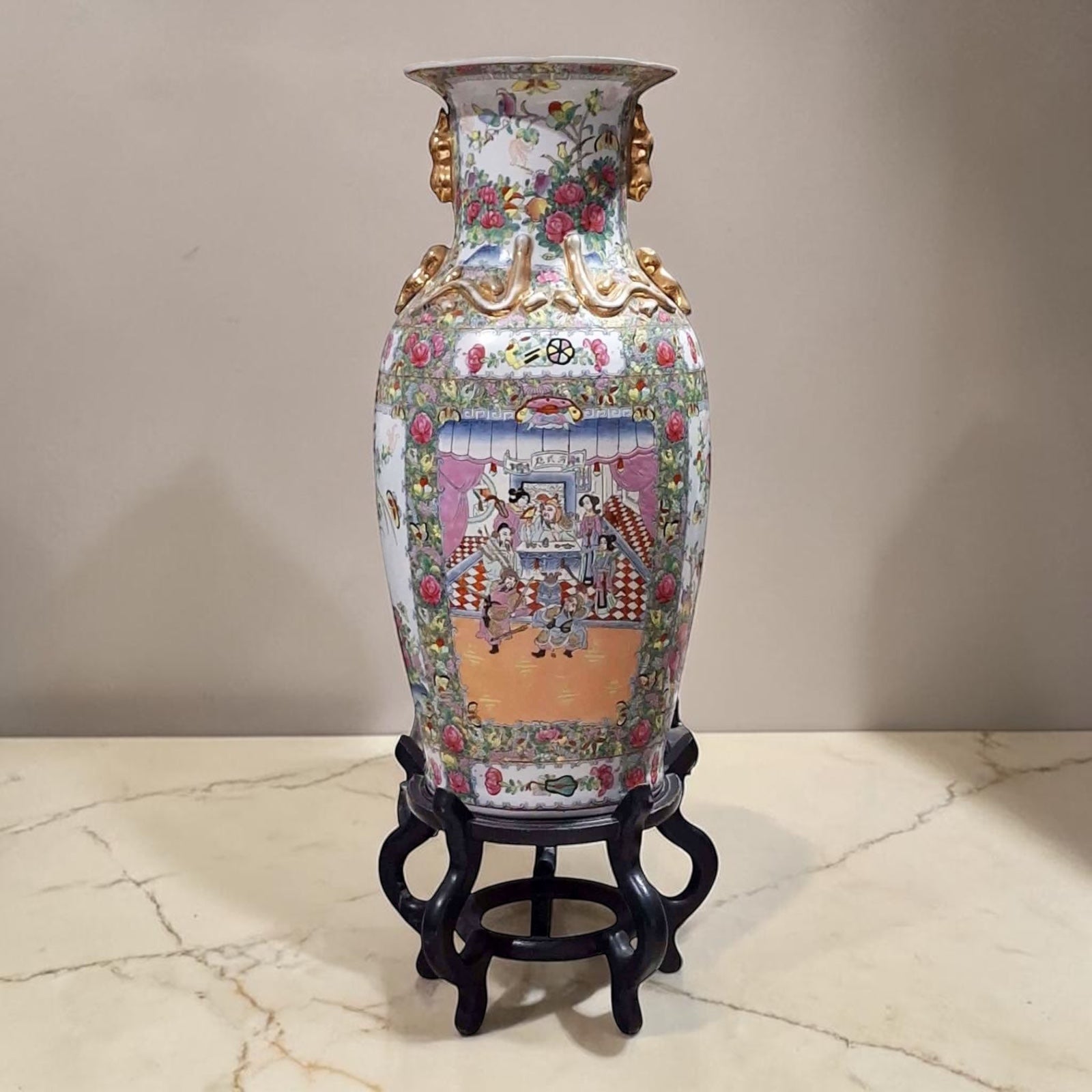 Large Canton Porcelain Floor Vase – Hand-Painted Figurative Scene