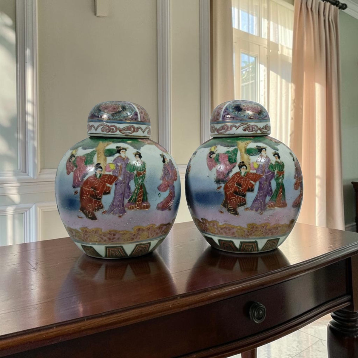 Hand-Painted Satsuma Porcelain Potiche with Gold Accents