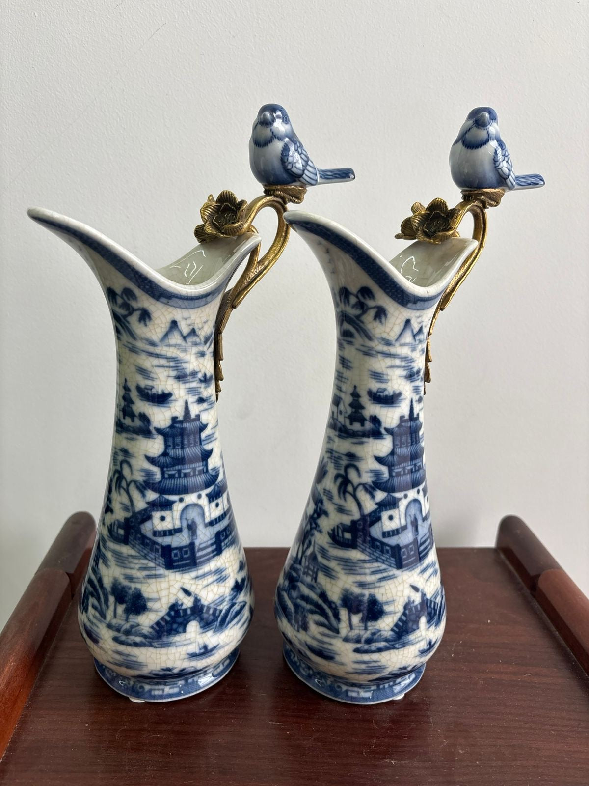 Sèvres Château Carafe – Bleu Blanc with Bronze Detailing