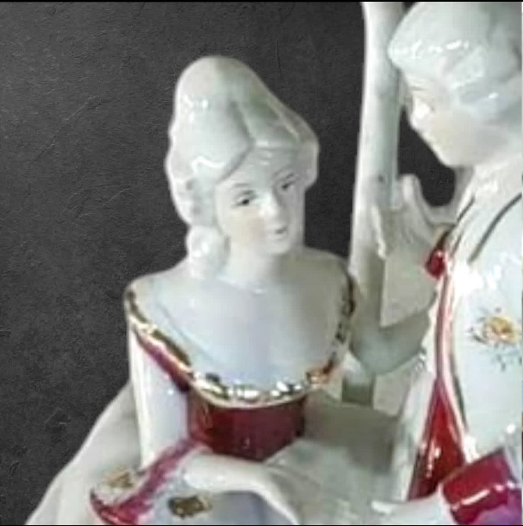 Romeo & Juliet: White & Burgundy Porcelain Lamp