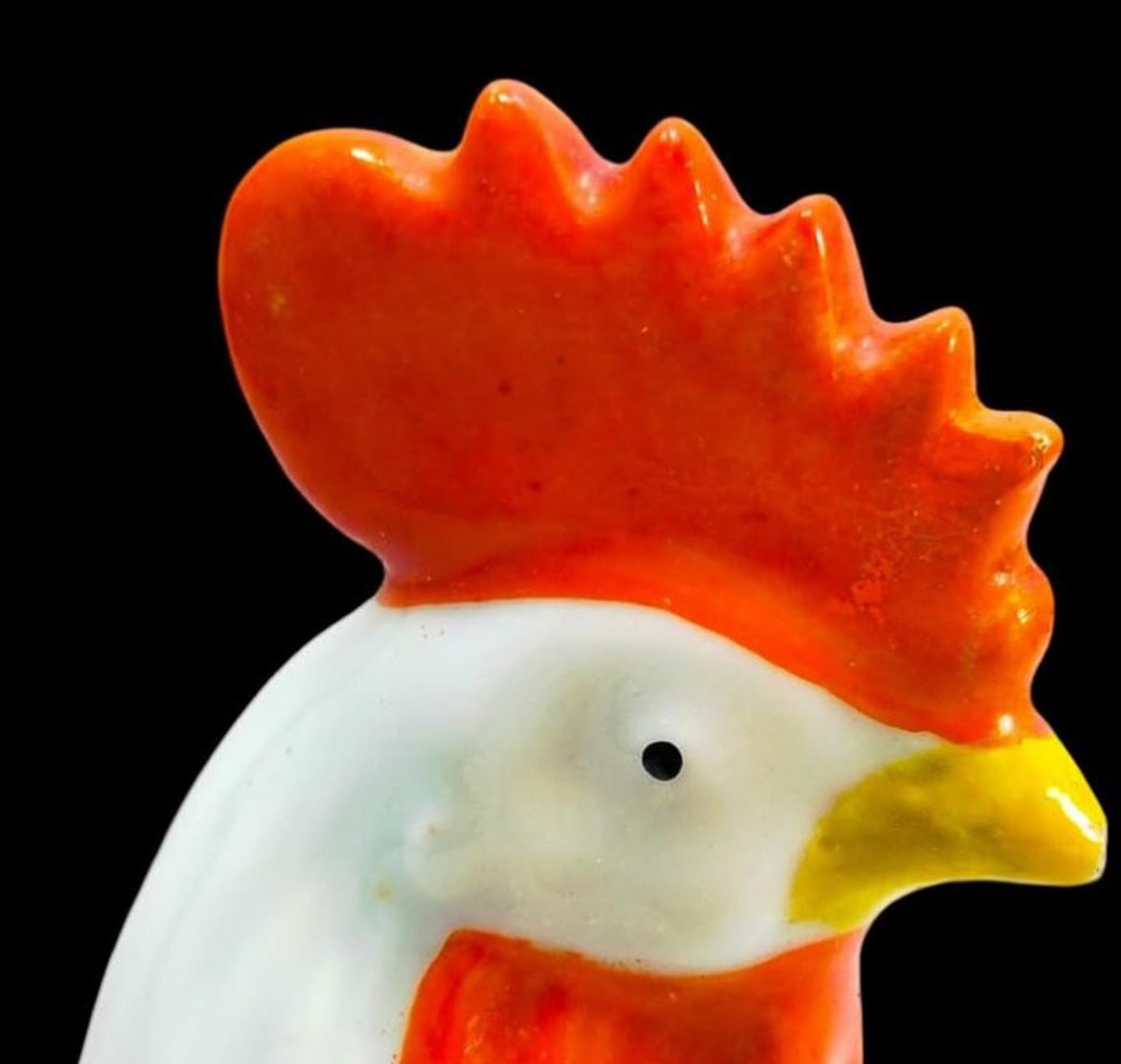 Vintage Chinoiserie Rooster Figurine – Hand-Made Porcelain