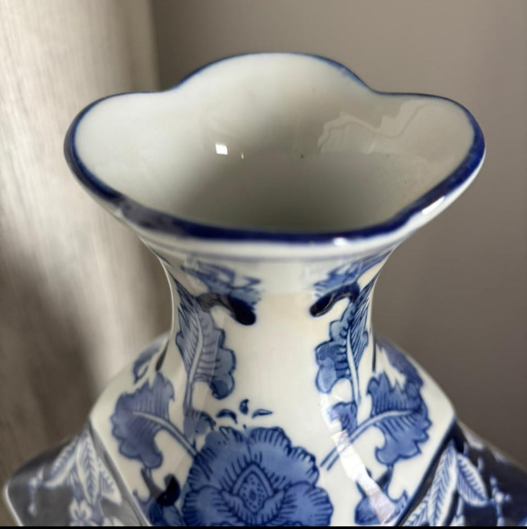 Bleu Blanc Vase – Hand-Painted Floral Art