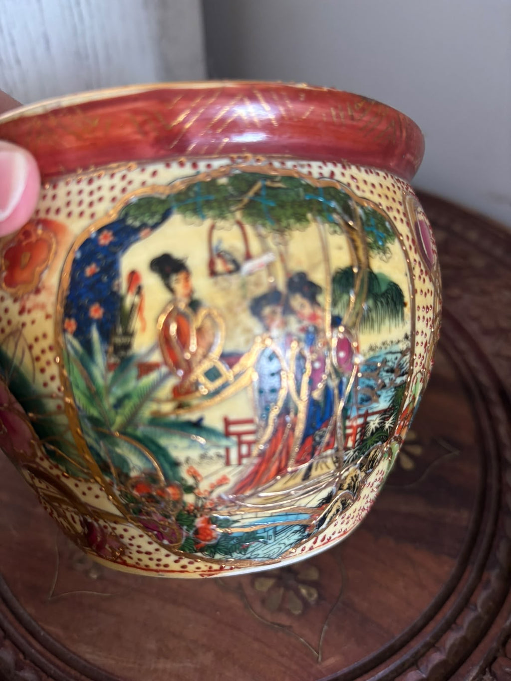 Small Chinoiserie Cachepot with Raised Figurine Design & Gold Accents