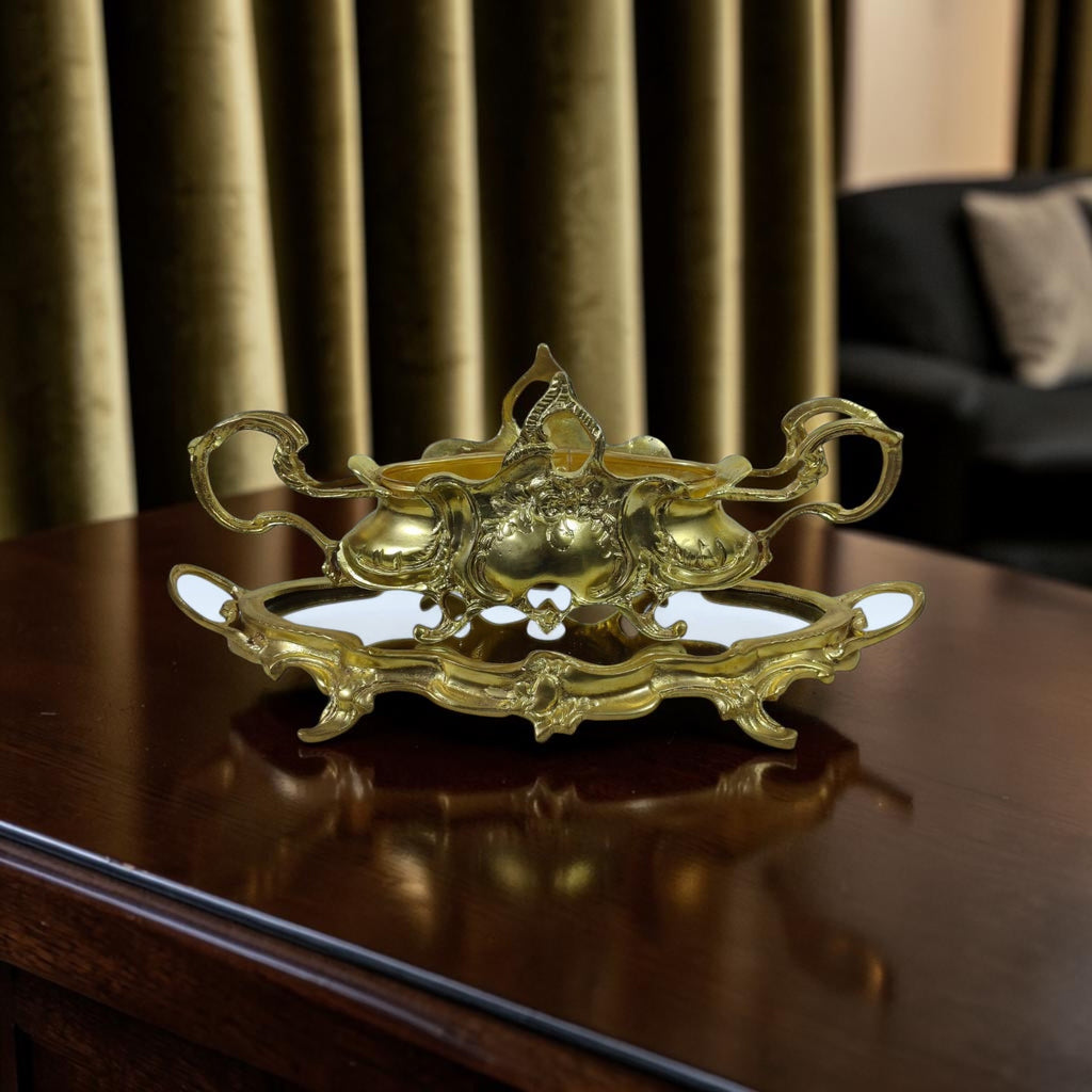 Brass Jardinière with Mirrored Base
