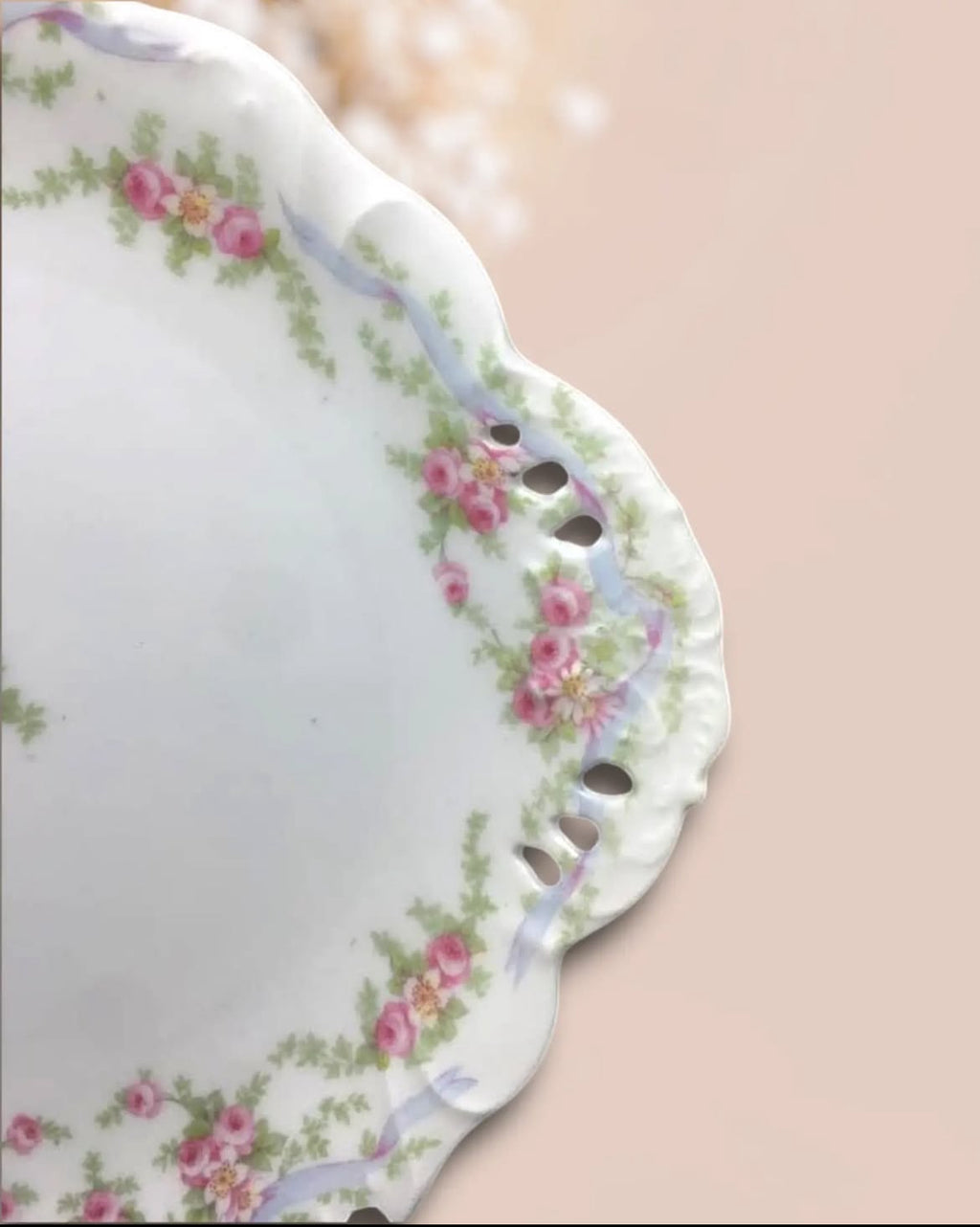 Limoges Plate: A Touch of French Elegance