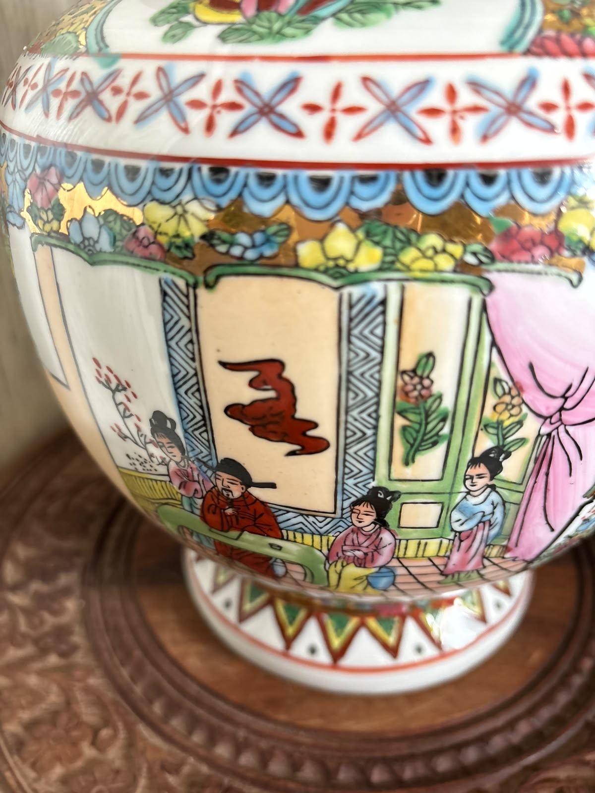Large Vintage Chinoiserie Cachepot with Red Mark, Figures & Birds