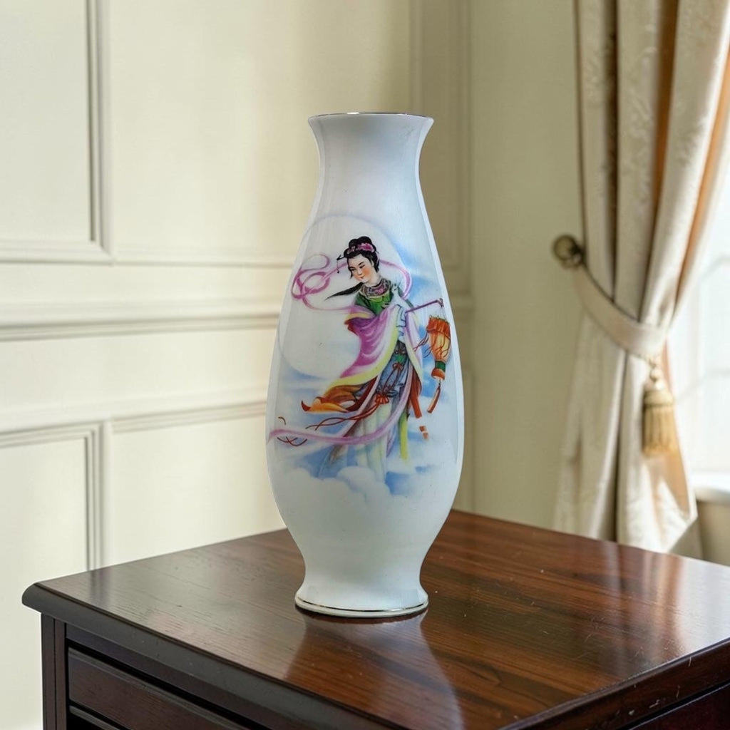 Chinoiserie Porcelain Vase with Japanese Lady Artwork