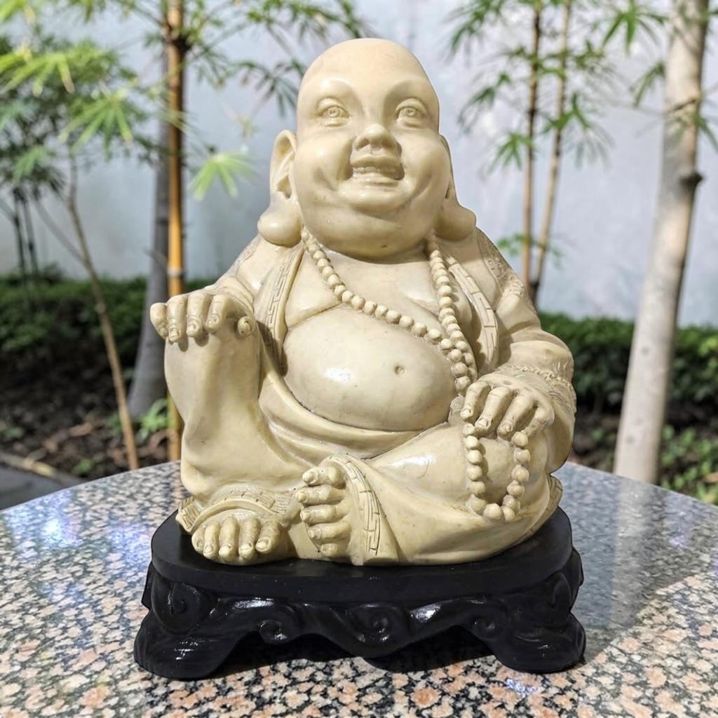 Large Chinoiserie Buddha Statue – Cream Tone – Wooden Base