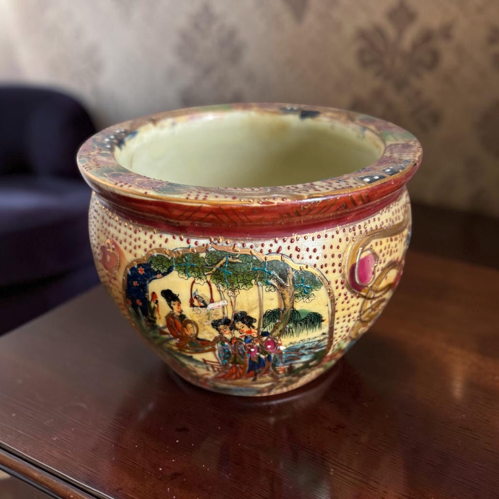 Small Chinoiserie Cachepot with Raised Figurine Design & Gold Accents