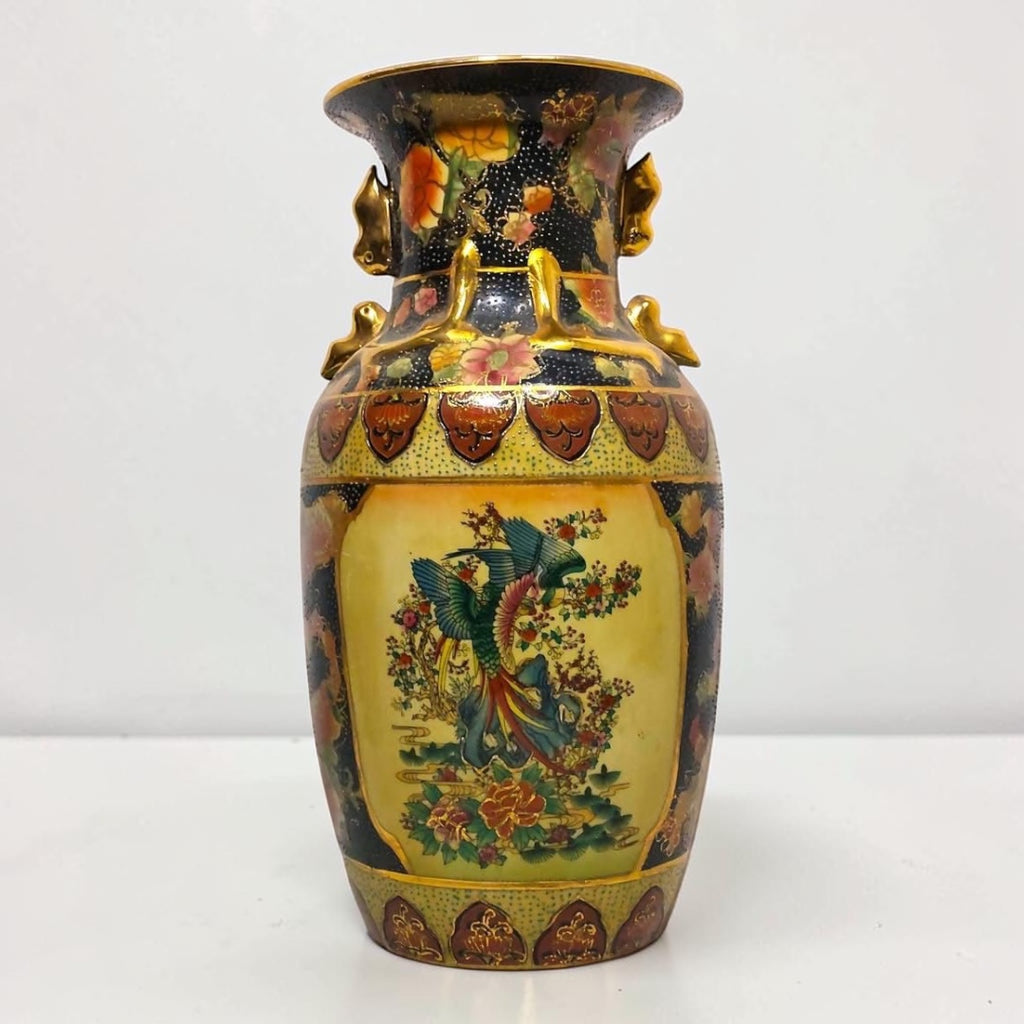 Large Satsuma Chinoiserie Porcelain Vase – Hand-Painted with Gold Detailing