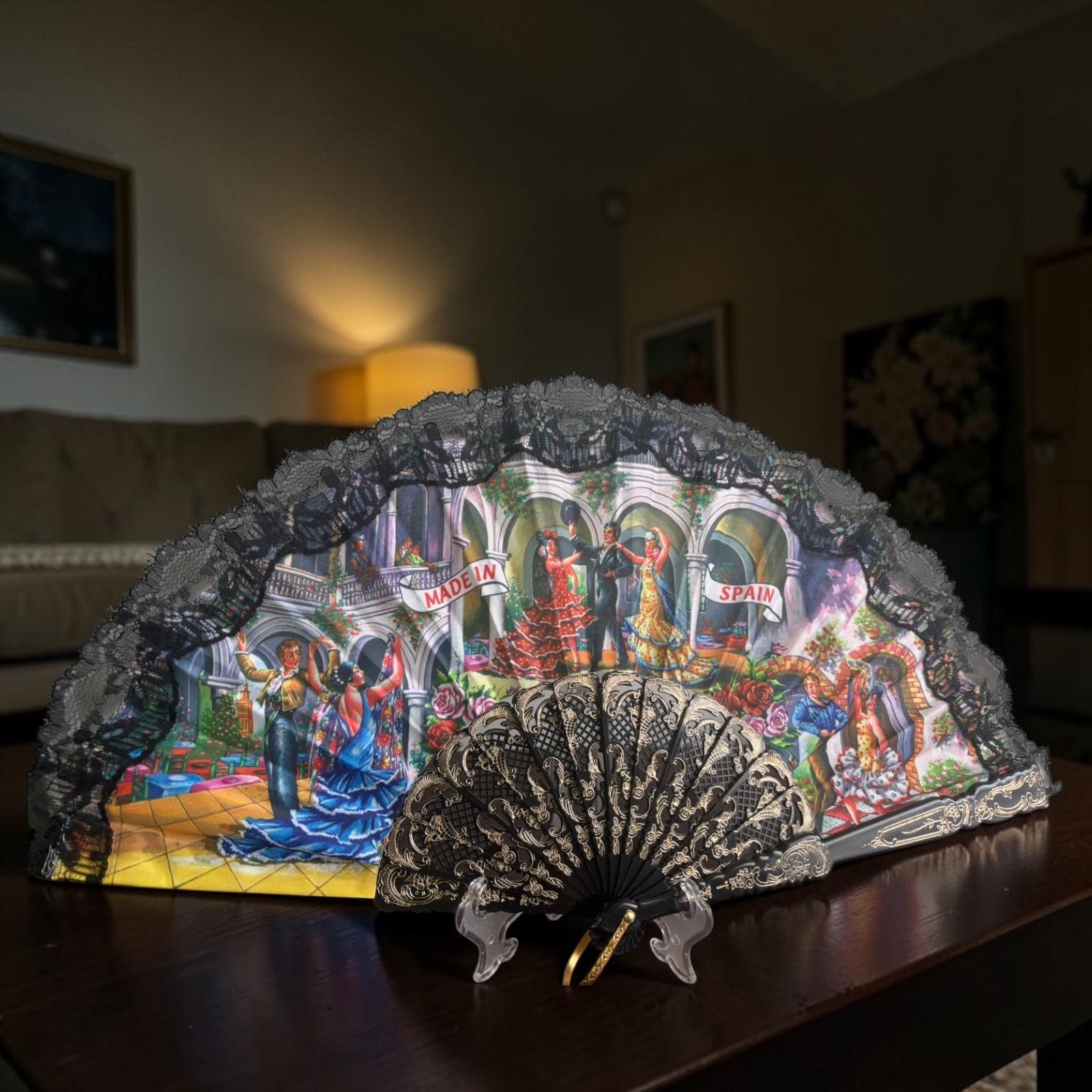 Dentelle Hand Fan with Artwork – Handcrafted