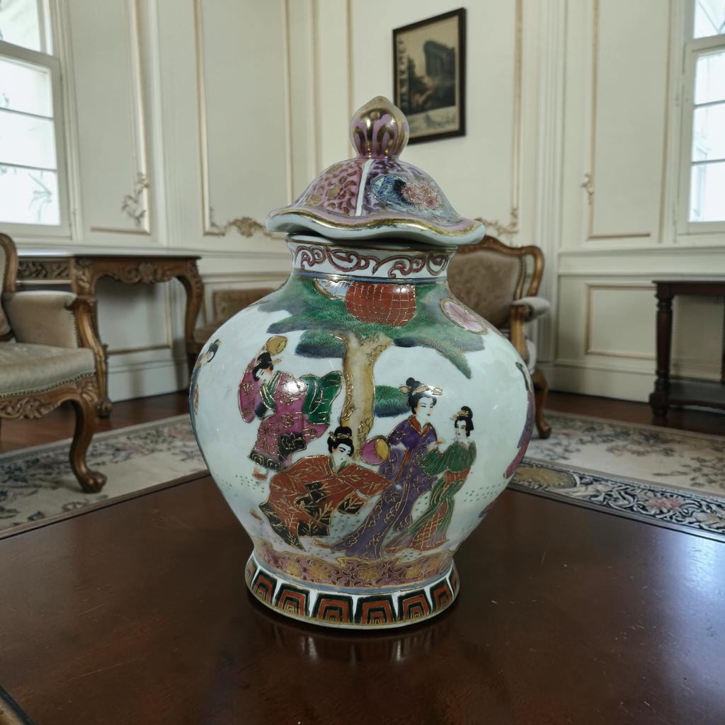 Chinoiserie Satsuma Potiche with Hand-Painted Bride Motif