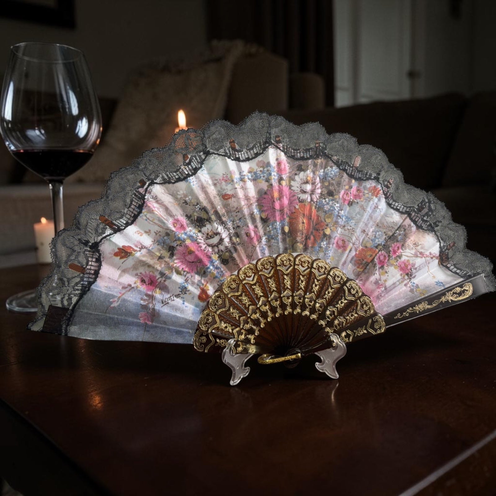 Dentelle Hand Fan with Artwork – Handcrafted