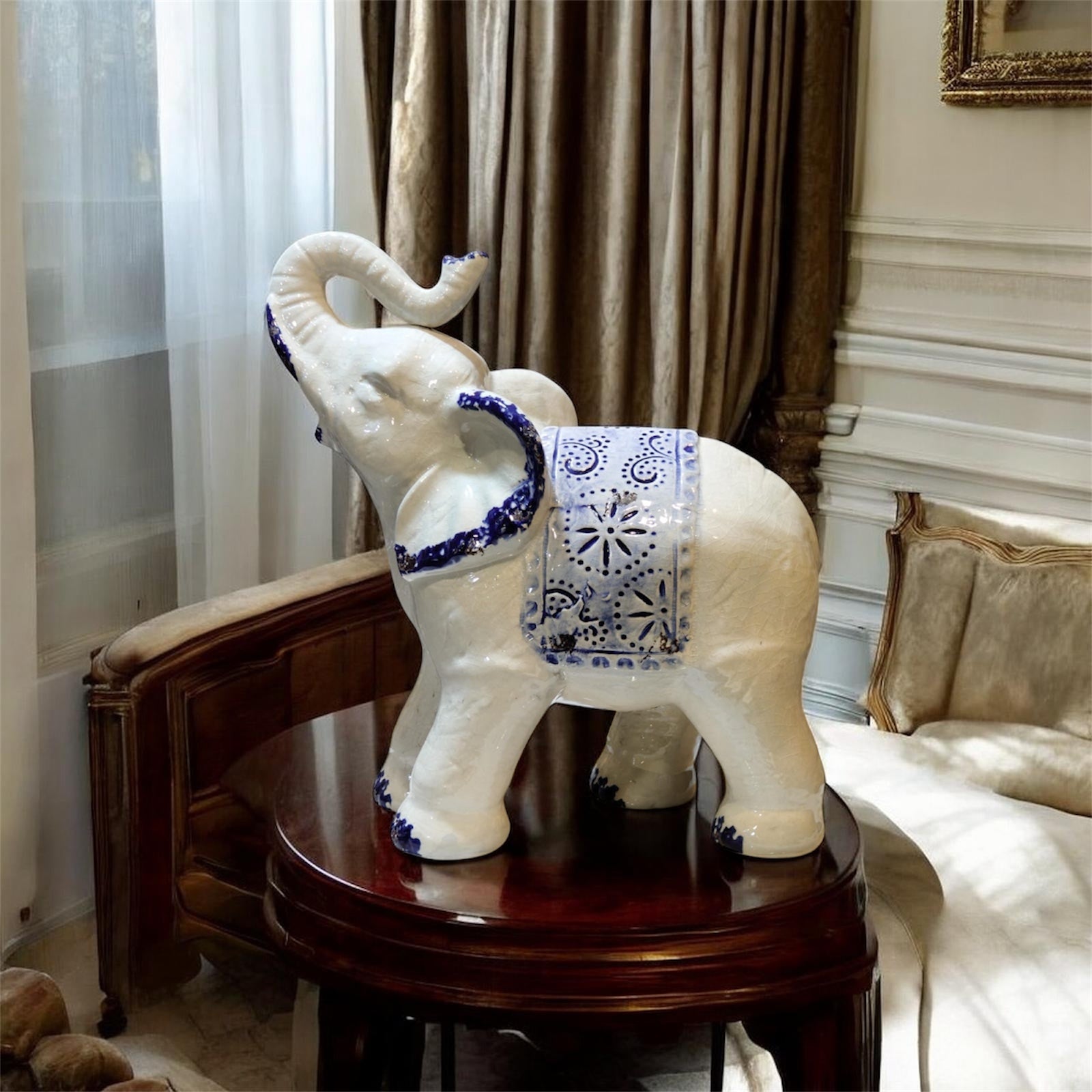Large Bleu Blanc Porcelain Elephant