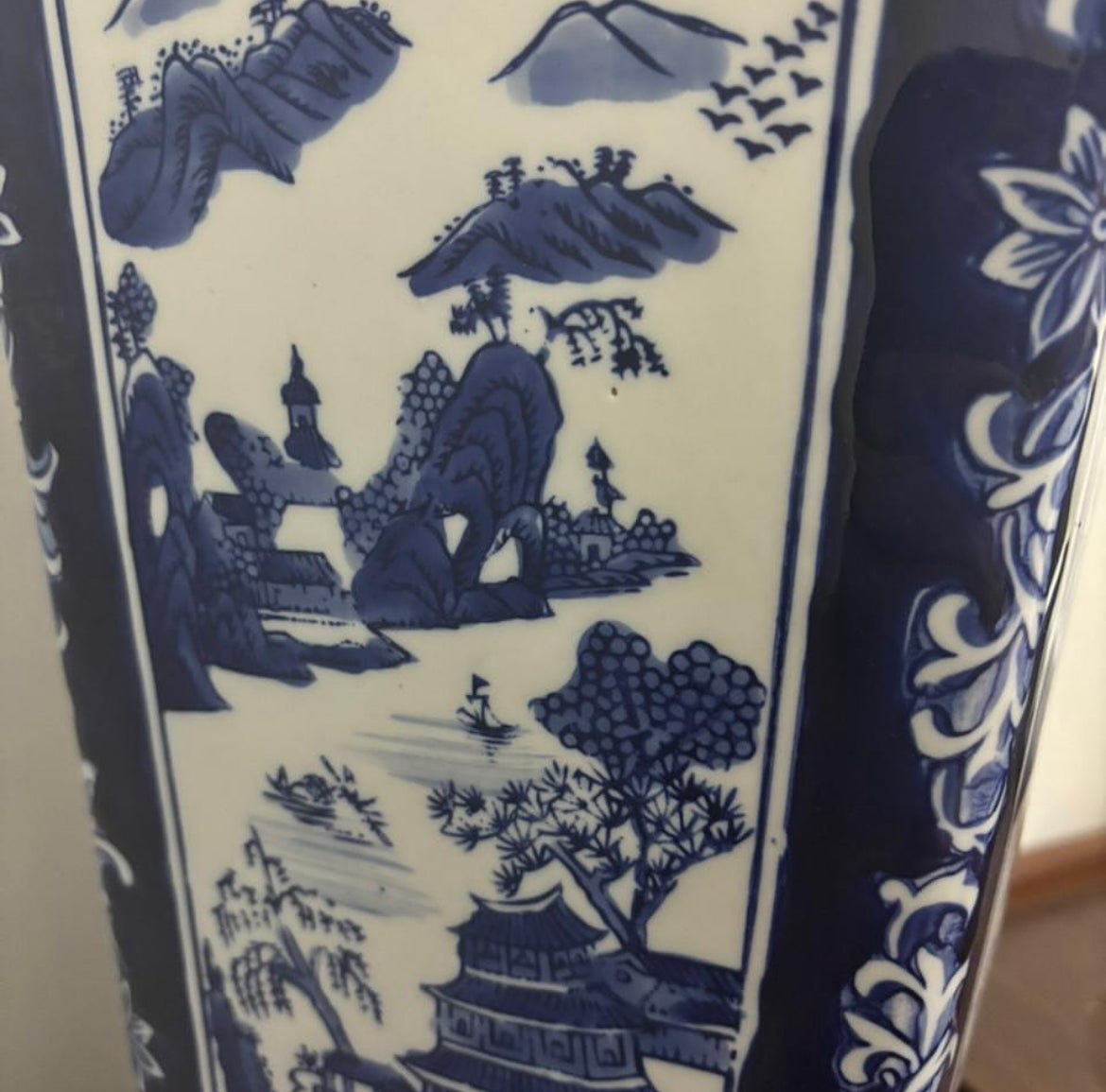 Square Bleu Blanc Chinoiserie Vase