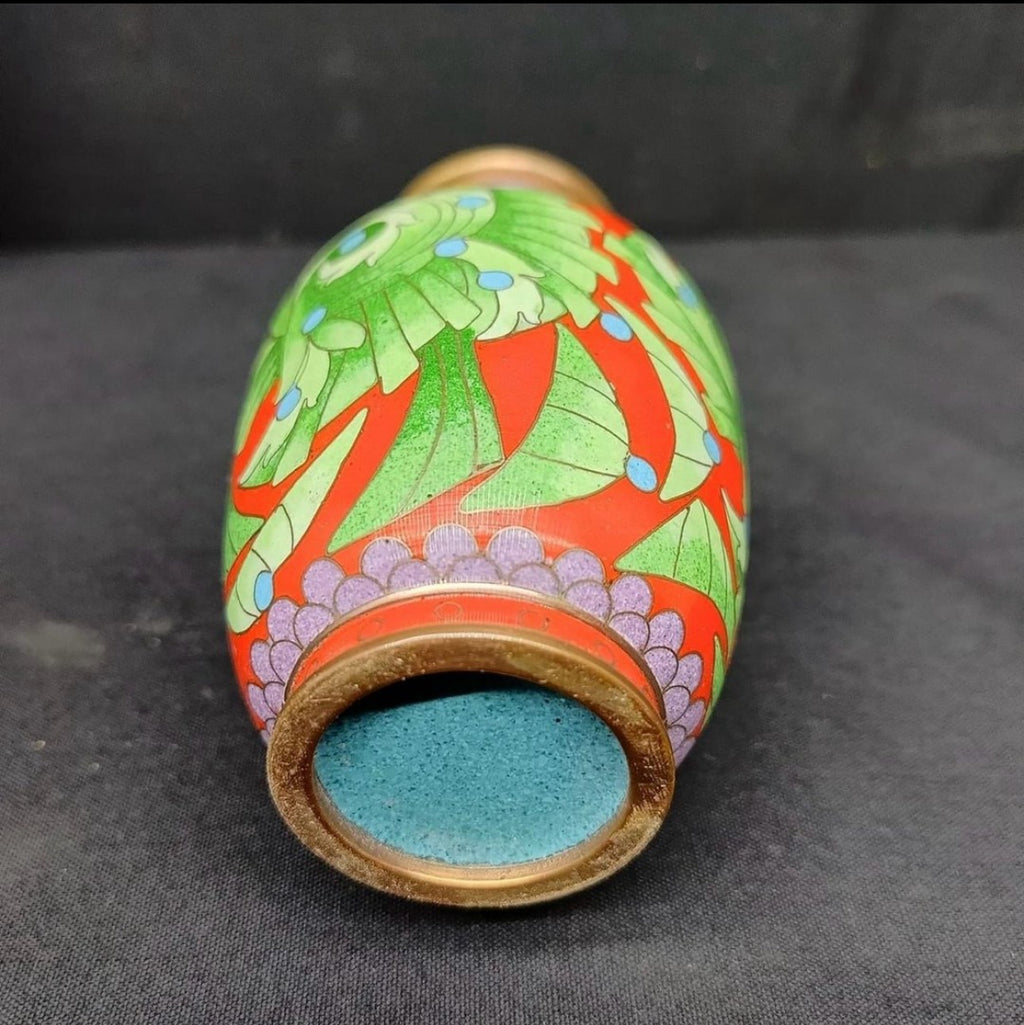 Cloisonné Vase: Colorful Design