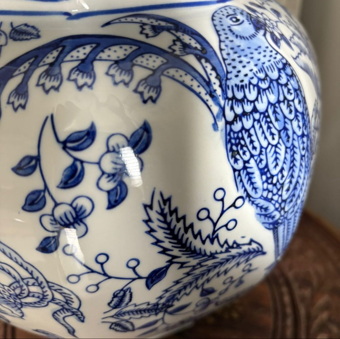 Bleu Blanc Hand-Painted Potiche with Parrot & Floral Motifs