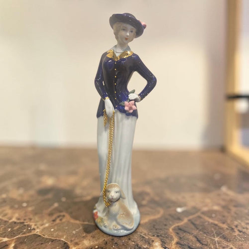 Bleu Blanc Lady Figurine