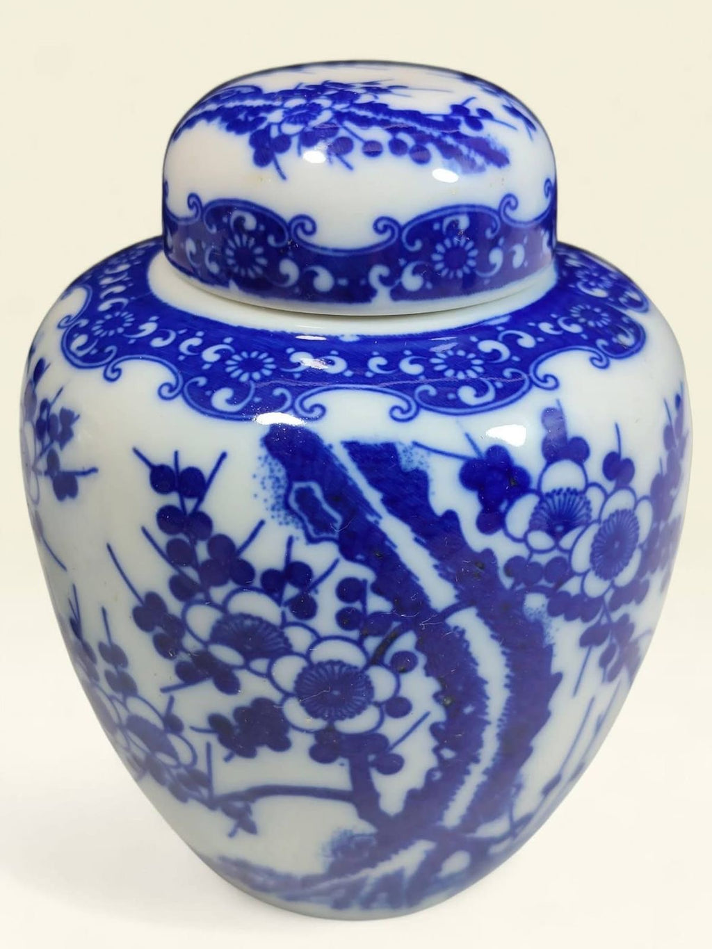 Bleu Blanc Chinoiserie Lidded Jar with Floral Design