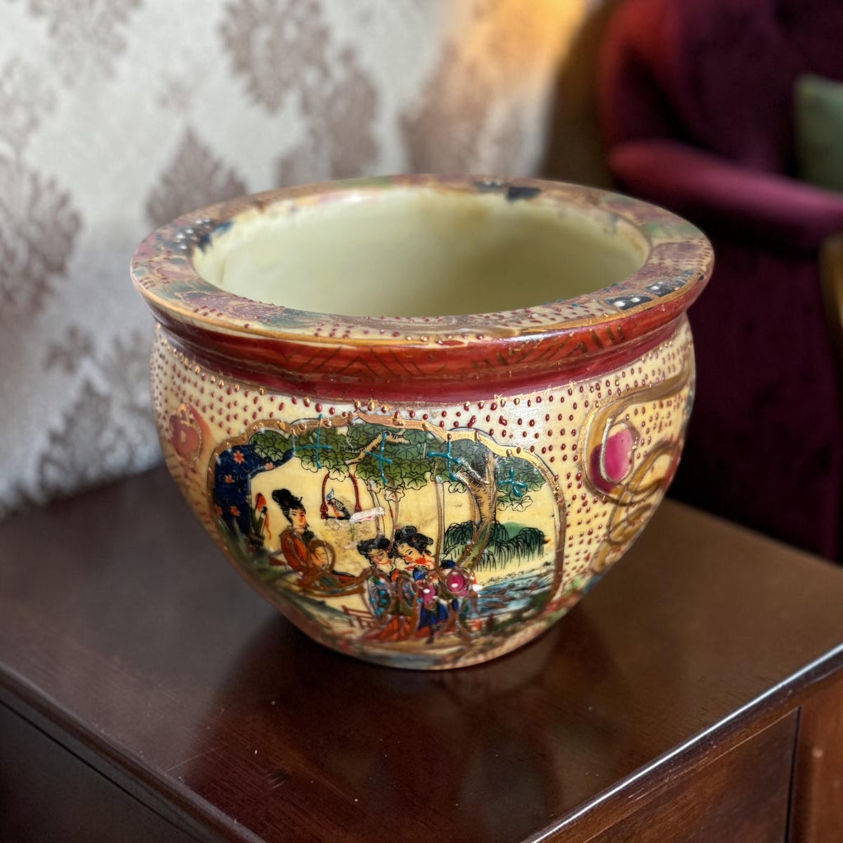 Small Chinoiserie Cachepot with Raised Figurine Design & Gold Accents